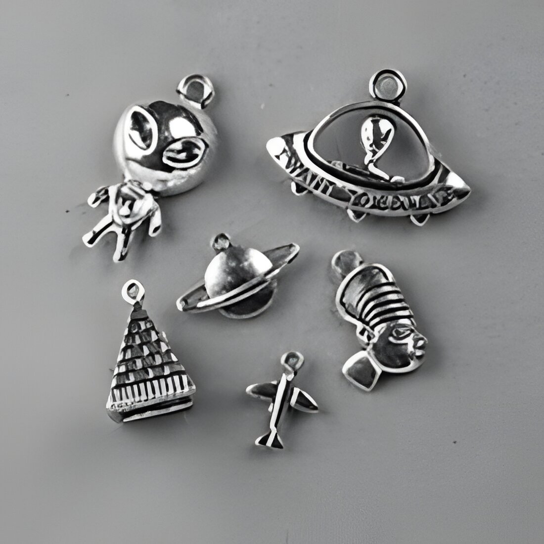 Free Ancient Aliens Charm Set