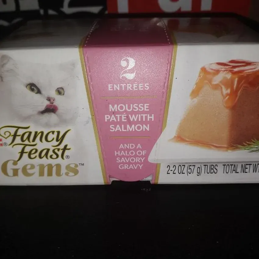 Free Fancy Feast Gems Cat Food