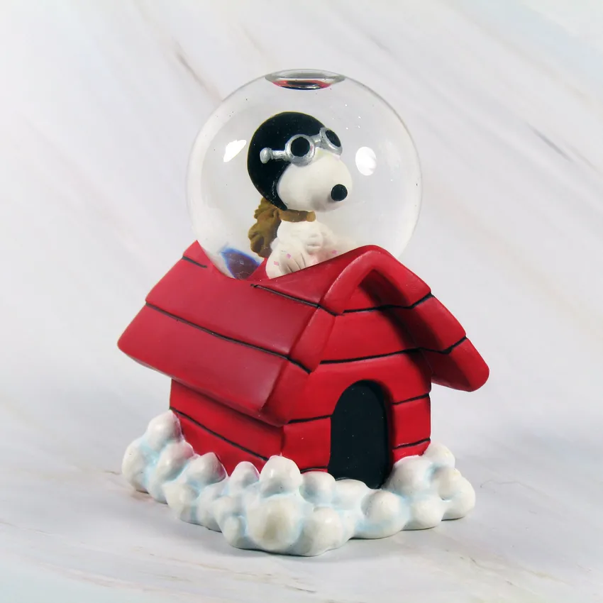 Free Snoopy Snow Globe